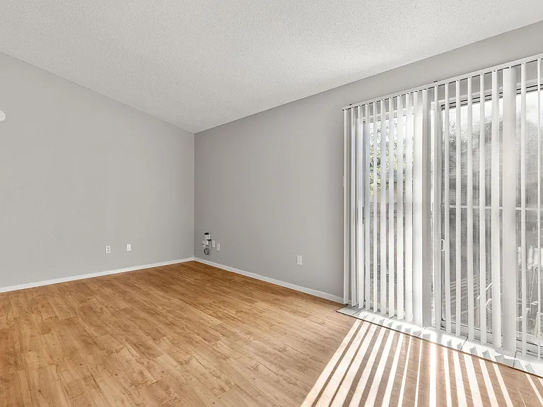 413 Country Aire Dr — Photo 7