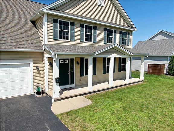 3rd image of 869 Bannerwood Dr