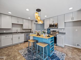 2320 W Freeway Ln, Phoenix, AZ 85021