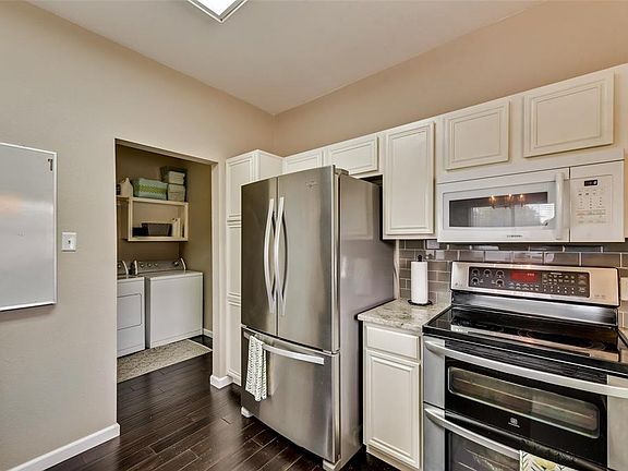 5th image of 1711 Country Crest Ln