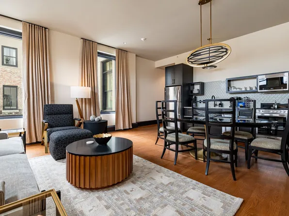 1011 Canal St, New Orleans, LA