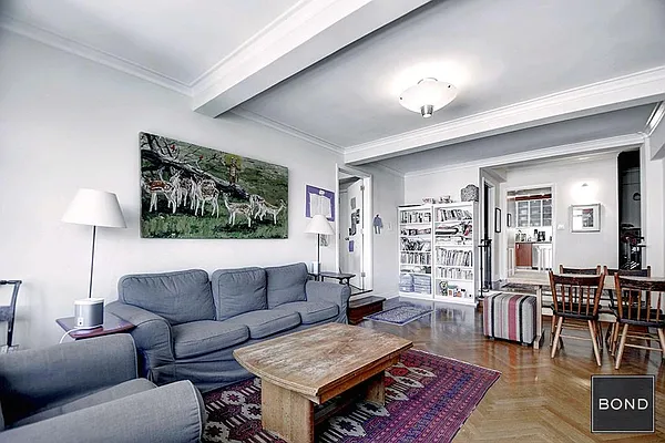 Rented by Bond New York | media 39