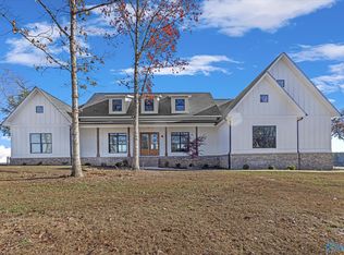 281 Kennemer Dr, Laceys Spring, AL 35754