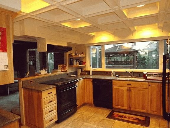 5th image of 13415 Dana Ln E