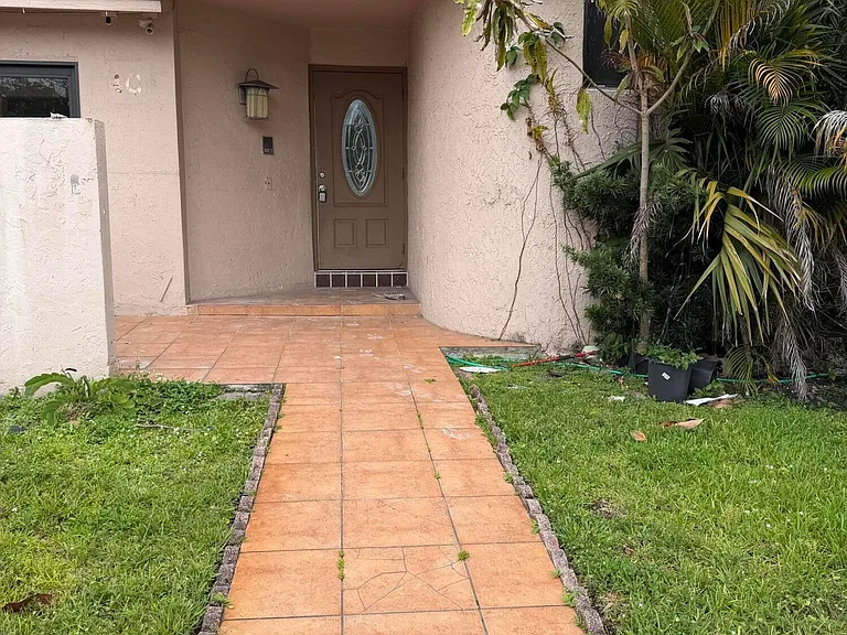 2700 S University Dr #4C — Photo 1