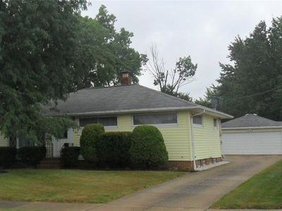 10911 Aaron Dr, Parma, OH, 44130