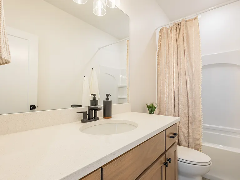 290 S Filbert Ln — Photo 30