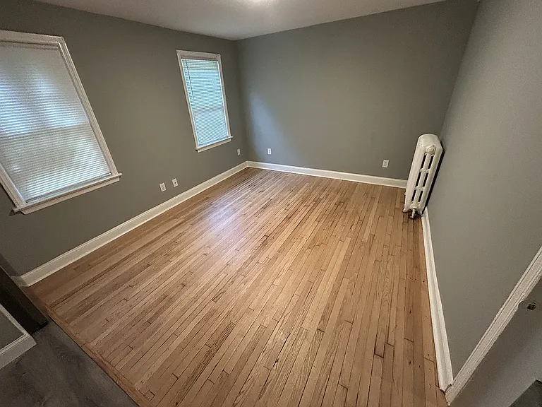 300 Main St #2 — Photo 6