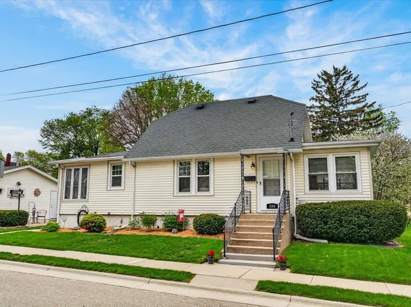 1104 Lawrence St, Madison, WI 53715