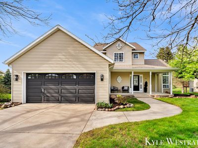 8213 Muscatay Grv NE, Rockford, MI, 49341