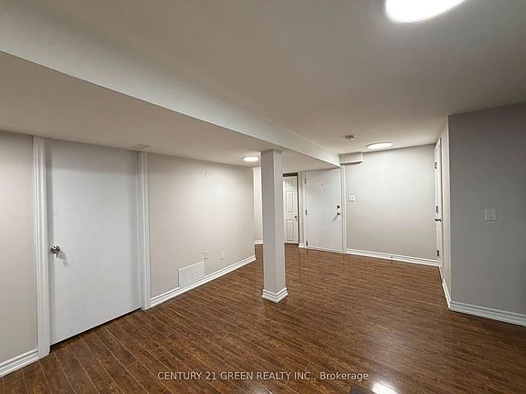 4th image of 16 Niles Ct #Basement