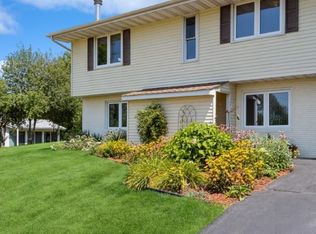 4090 Kitty Lee Rd SW, Iowa City, IA 52240