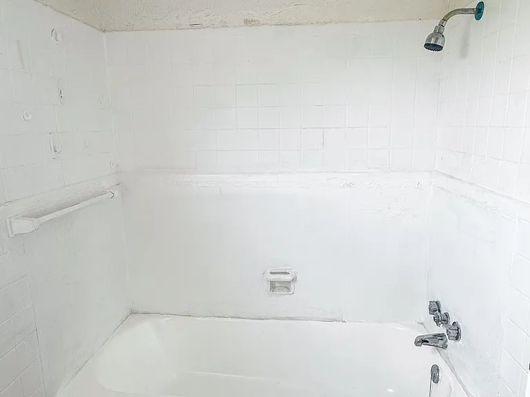 5142 Brooklyn Ave — Photo 25
