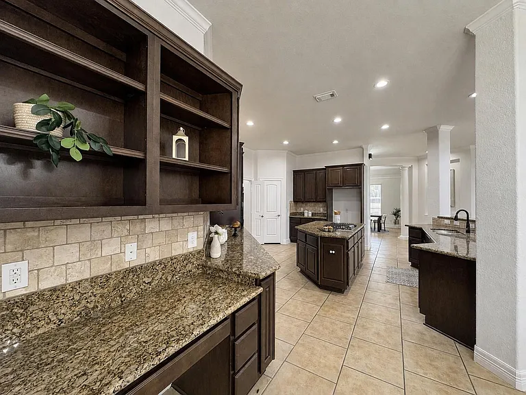 3301 Elm Creek Dr — Photo 17