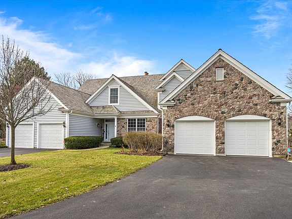 2nd image of 520 Andover Ct