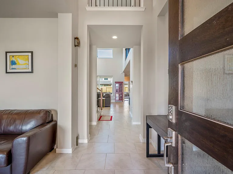 28458 Hazel Trl — Photo 6