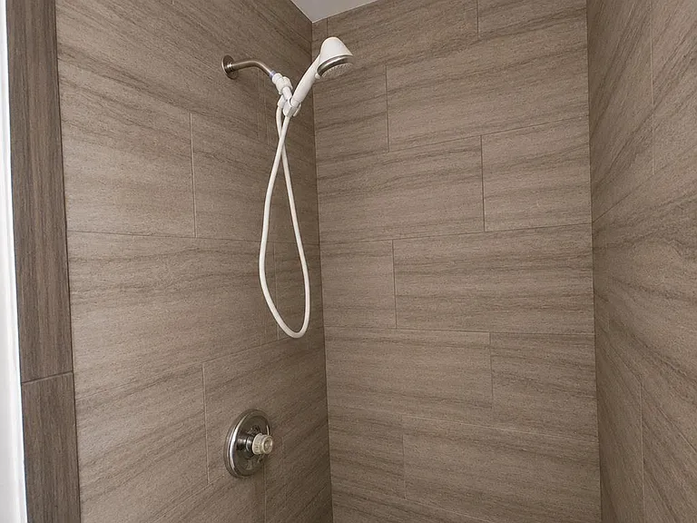 14 Laura Ln — Photo 8