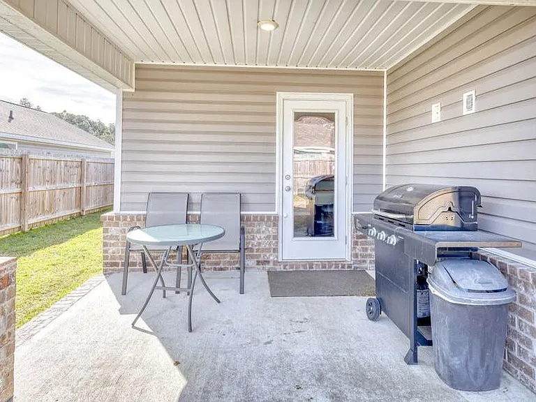 6476 Eastland Cir — Photo 21
