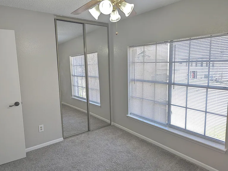 5639 Windsong Trl — Photo 15