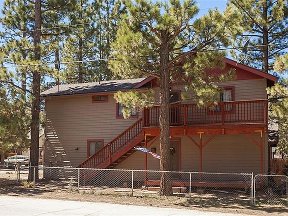 3rd image of 2075 9th Ln