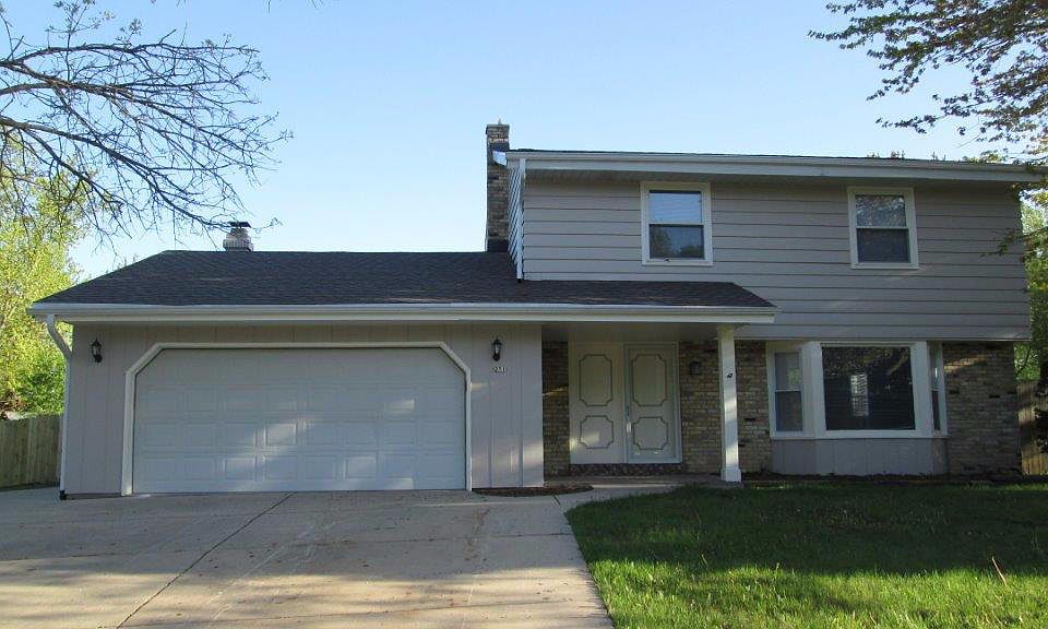 1st image of 251 W Lilac Ln