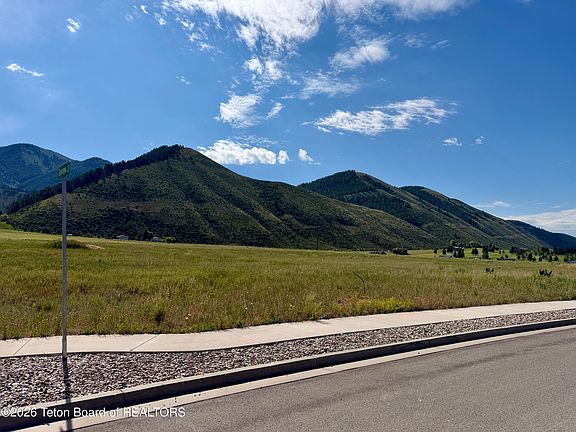 3rd image of LOT 8 Temple View Loop