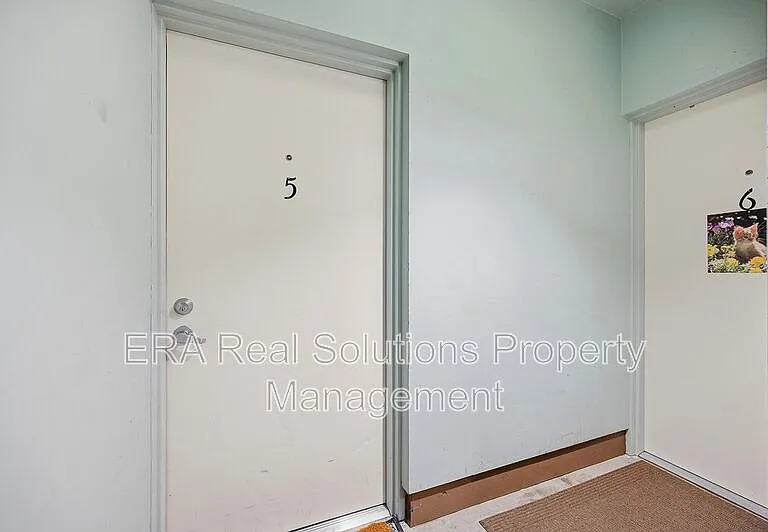 255-257 Loraine Ave #5 — Photo 7
