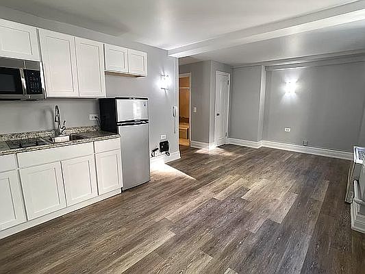 1st image of 240 W 73rd St APT 1401