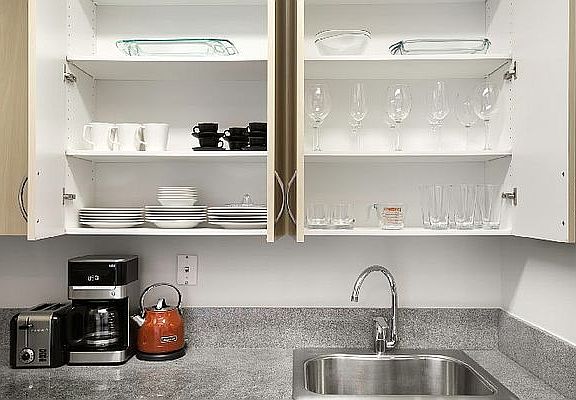 4th image of 56 Pine St APT 6B