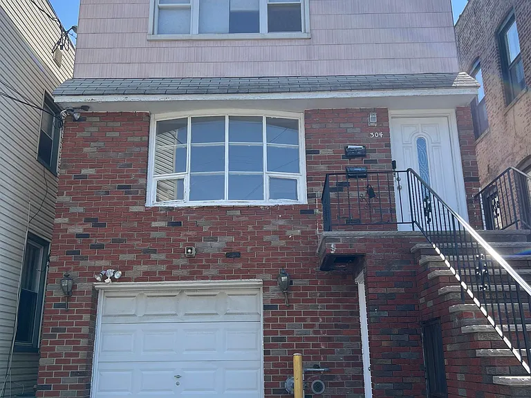 304 Columbia Ave #1 — Photo 1