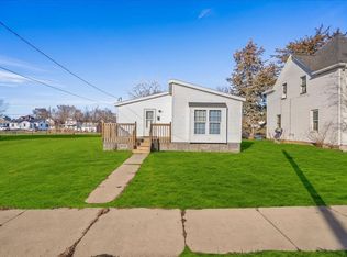 313 Ricker St, Waterloo, IA 50703
