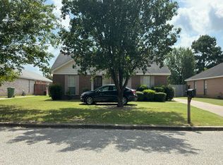 1230 Whisperwood Dr, Montgomery, AL 36117