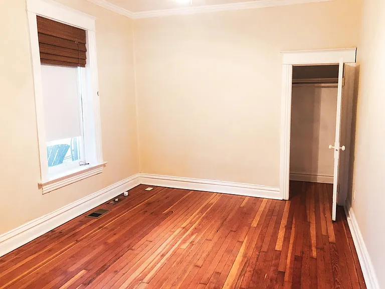 306 S Washington St — Photo 8