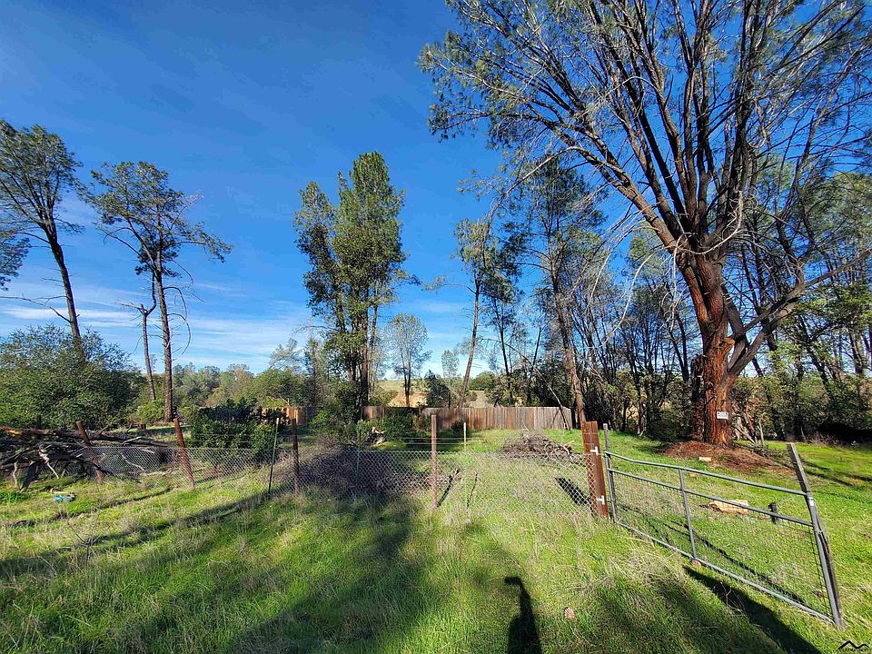 2nd image of 15870 N Mendocino Dr