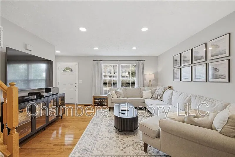 2 bed, 3.5 bath, 1780 sqft, $2,750 — Photo 3