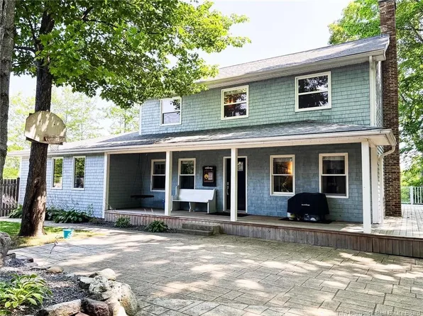 117 Wilson St, Woodstock, NB E7M 3A2