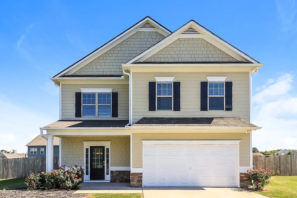 4 bed, 2.5 bath, 2288 sqft, $2,230 — Photo 1
