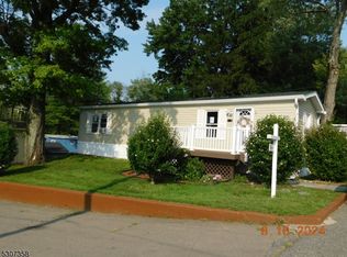 88 Street, Oxford, NJ 07863