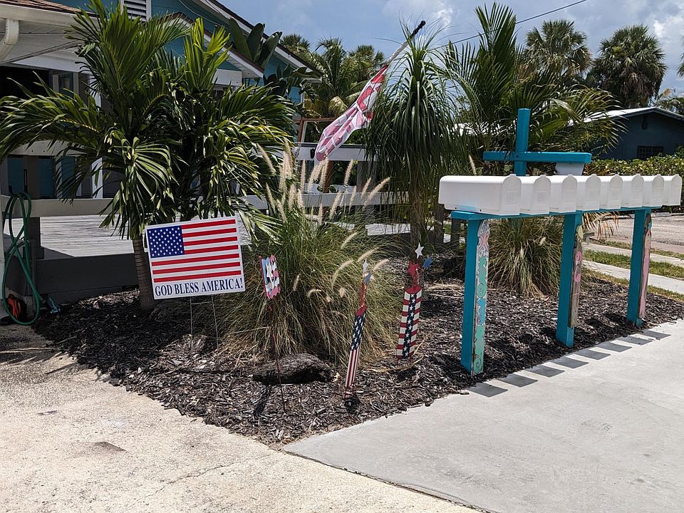 1st image of 2573 NE Palm Ave #B