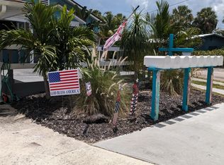 2573 NE Palm Ave #B, Jensen Beach, FL 34957