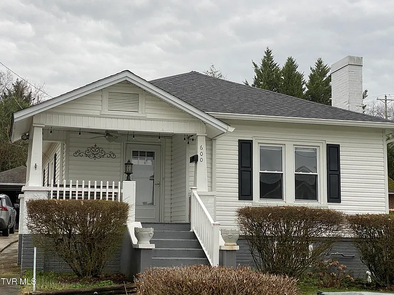 600 Franklin St — Photo 13