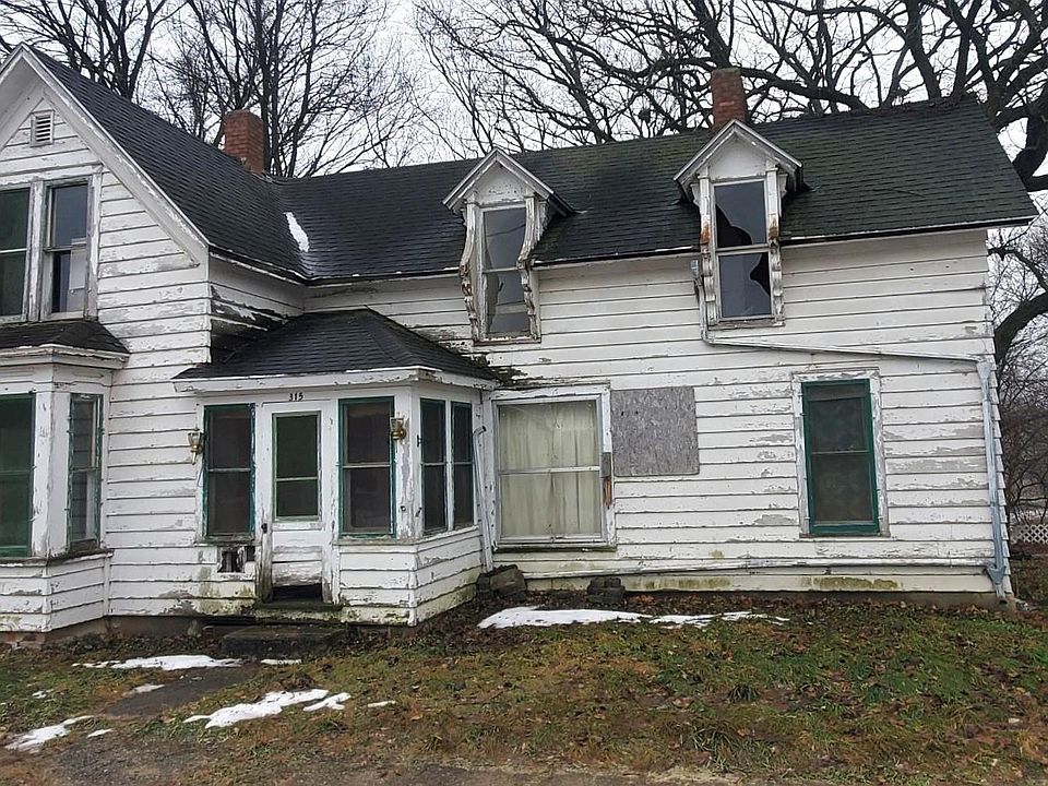 1st image of 315 Leonard St