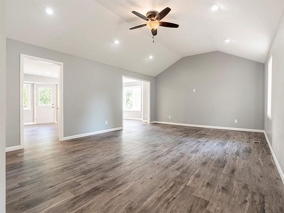 3rd image of 4403 Rainbow Ct