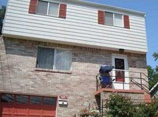 525 Pointview Rd, Pittsburgh, PA 15227