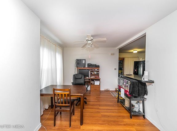 5th image of 3630 N Olcott Ave