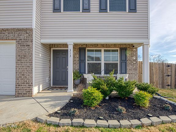 4th image of 313 Holliwell Chase Ln