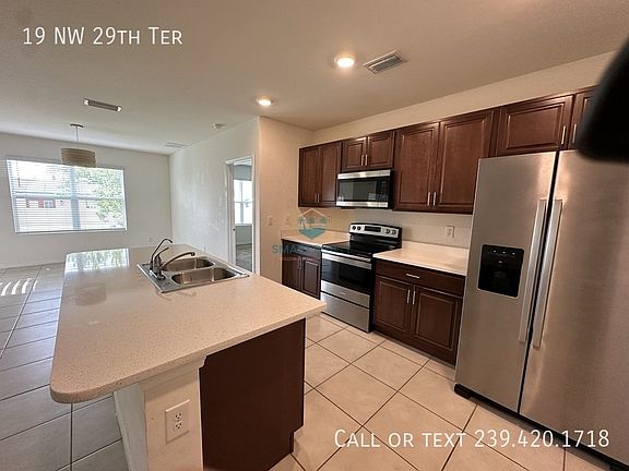 3rd image of 19 NW 29th Ter