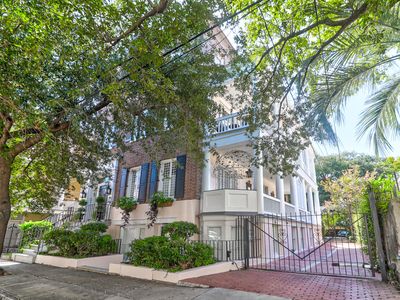55 Hasell St APT B, Charleston, SC, 29401