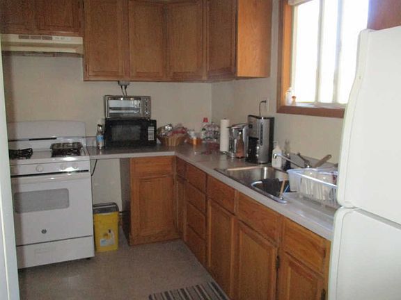 5th image of 112 W Greenfield Ave