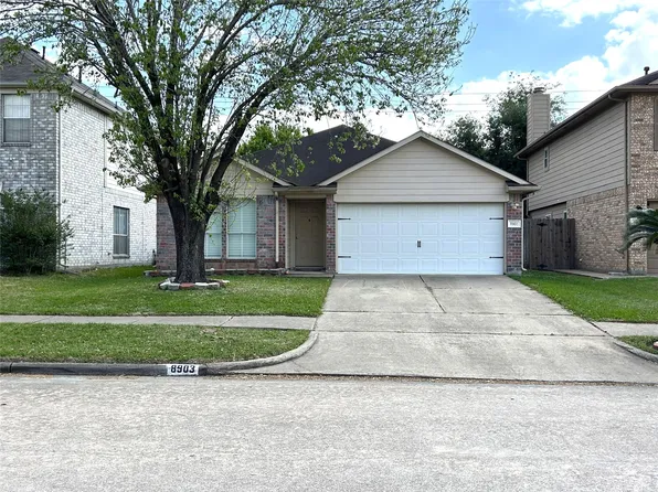 8903 Aspen Place Dr, Houston, TX 77071